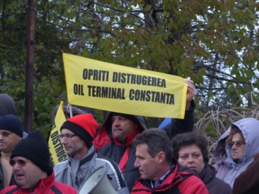 Protest la Oil Terminal, în absenţa lui Wagner. A fost cerută schimbarea directorului general